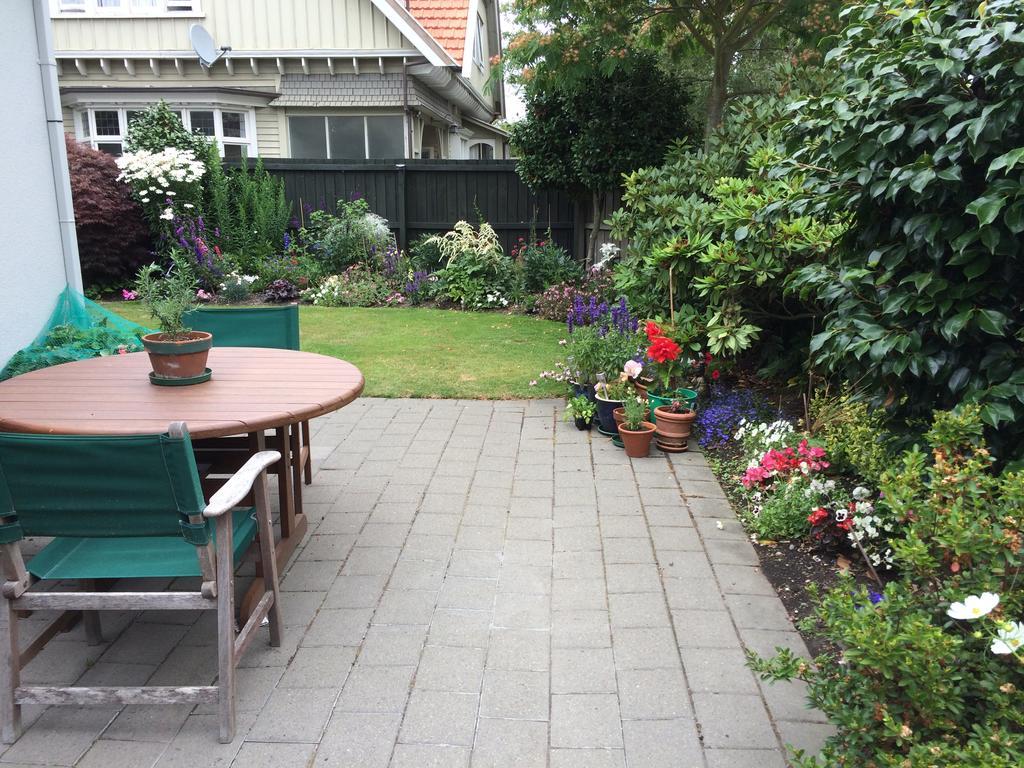 Garden Bed And Breakfast Christchurch Exterior foto