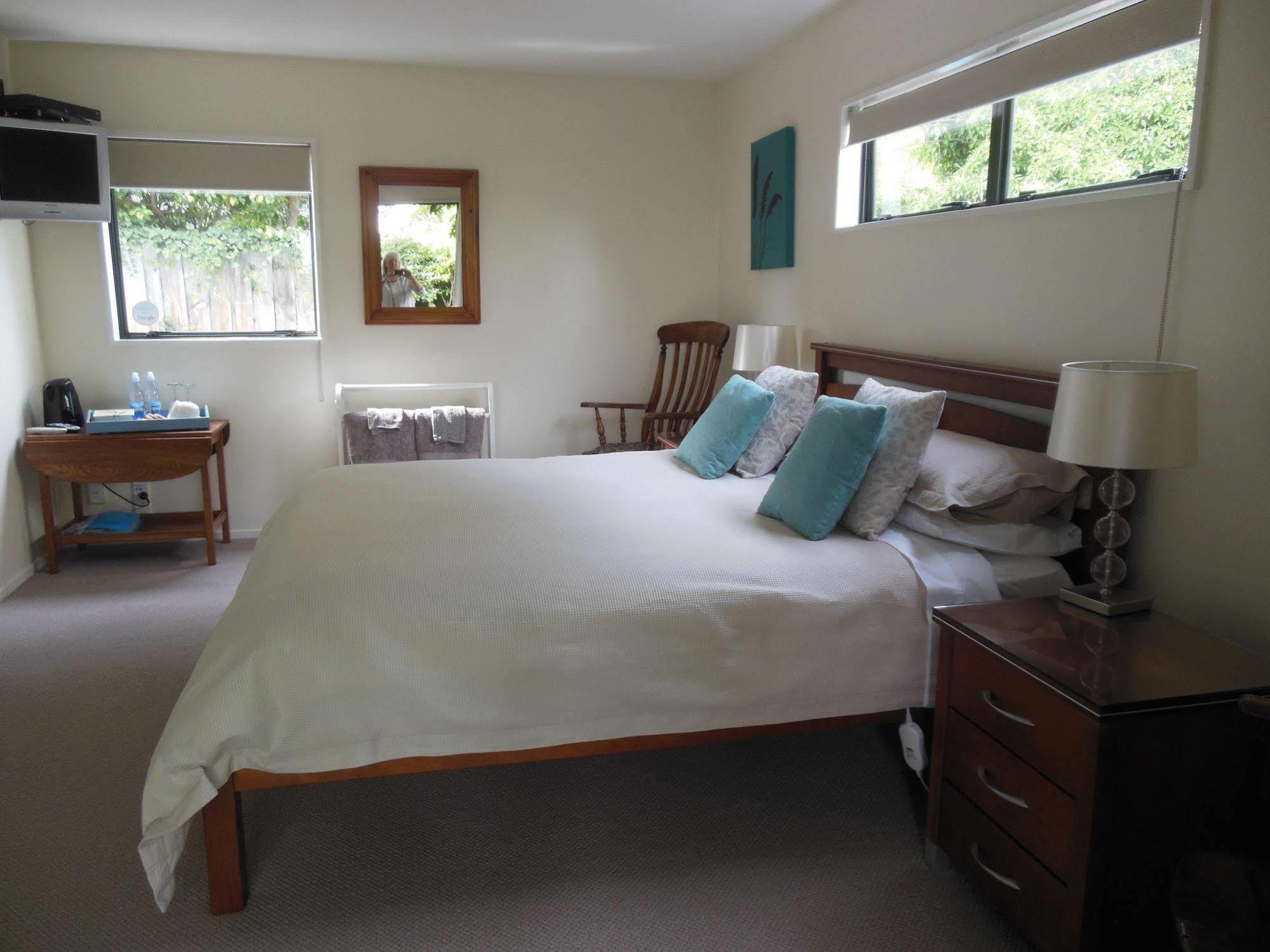Garden Bed And Breakfast Christchurch Exterior foto